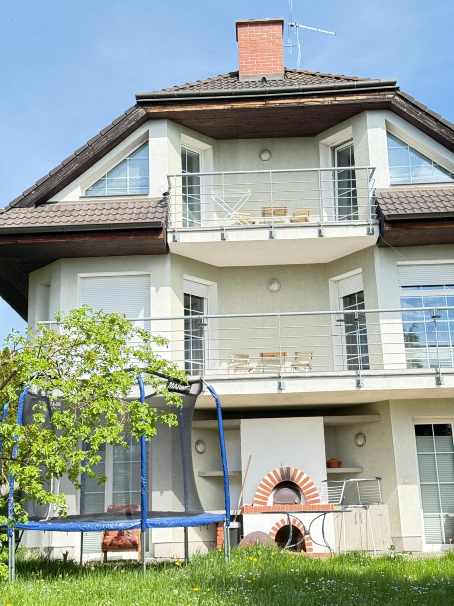 Diamondvilla, 4 Bedroom Apartment, Garden & Spa Praag Buitenkant foto